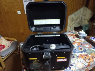 Maletín Moto Givi Trekker Dolomiti Negro