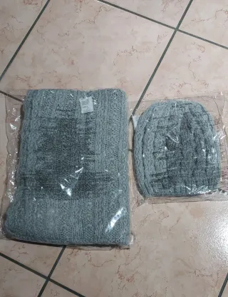 Set scaldascollo e cappello Avon grigio