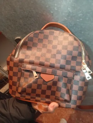 Bolso de mano a cuadros marrón