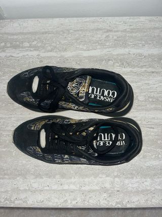 Zapatillas Versace Jeans Negras y Doradas