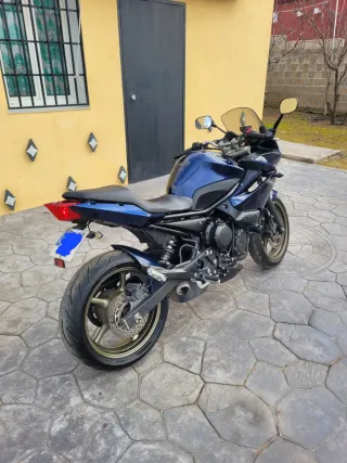 Yamaha xj6 diversión