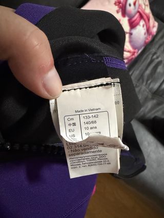 Neopreno Decathlon morado y rosa. Usado 1 dia.