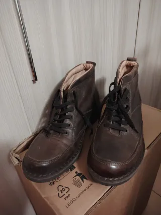 Stivaletti uomo marroni