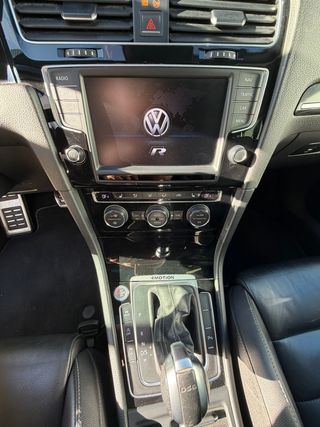 Volkswagen Golf R 2.0 TSI BMT 4Motion DSG 300CV