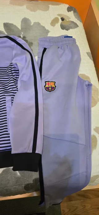Chándal FC Barcelona Morado Talla 12 años