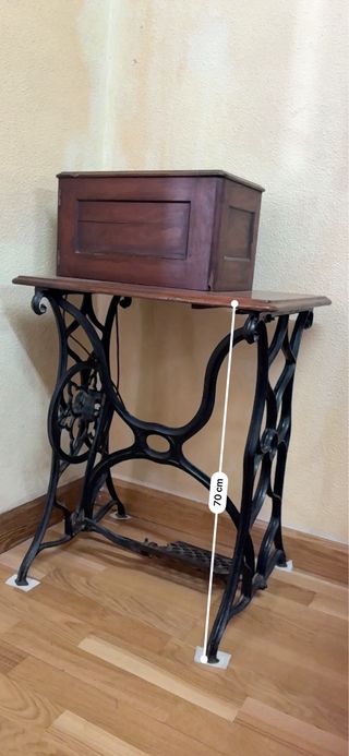 Máquina de coser Singer antigua