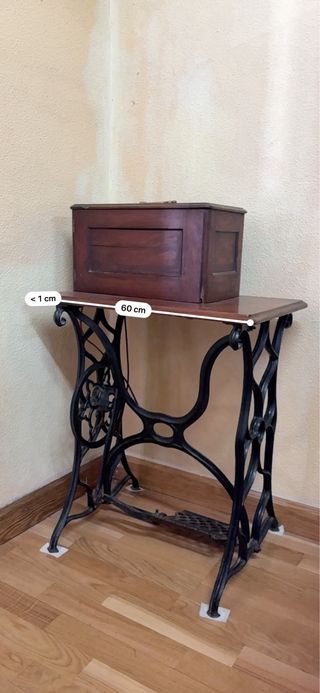 Máquina de coser Singer antigua