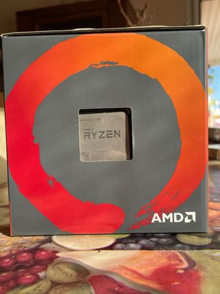 Procesador AMD Ryzen 7 1700 con disipador