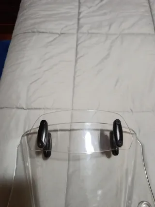 Cúpula Suzuki V-Strom 650 Original con deflector.