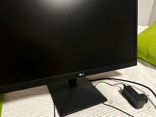 Pantalla de ordenador LG 24 pulgadas negra