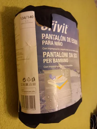 Pantalón esquí niño negro. Talla 8-10 años. Nuevo