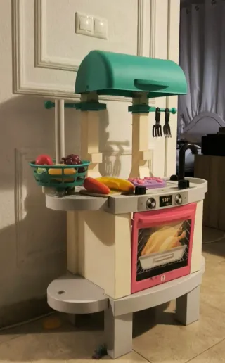 Cocina de juguete con accesorios
