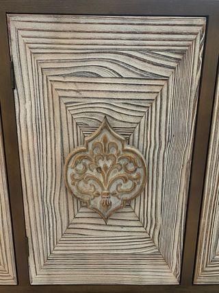 Mueble auxiliar de madera abeto y metal