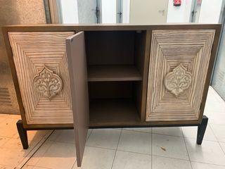 Mueble auxiliar de madera abeto y metal