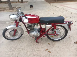 Ducati TS 200 restaurada