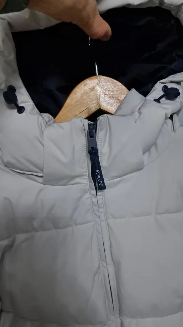 Chaqueta acolchada beige