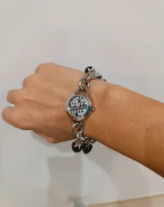 Lote 3 Relojes: Miss Sixty, Chenxi, Eve Mon Croix