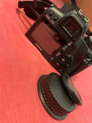 Canon EOS 1000D Cámara Digital Negra