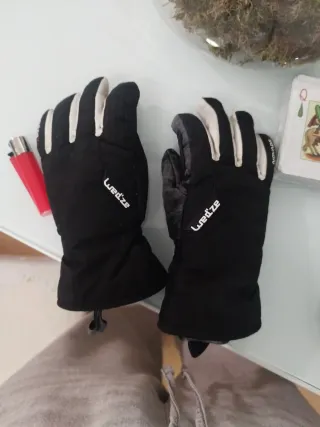 Pantalón esquí T. 122/128 (6-8 años) con guantes