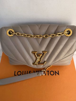 Louis Vuitton Bolso Cadena New Wave Beige/Oro