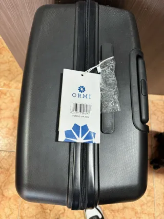 Juego 4 Maletas ORMI Negras Silicona