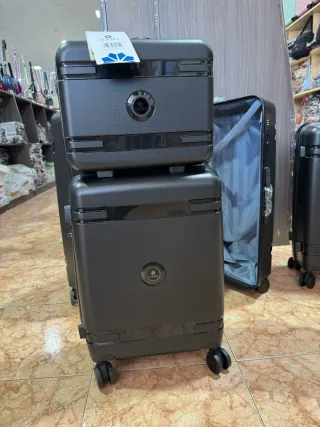 Juego 4 Maletas ORMI Negras Silicona