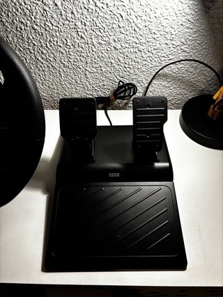 Volante Hori Racing Apex PS4/PS5 y PC