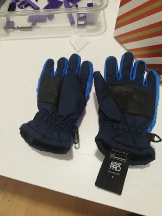 Peto esquí azul marino 110-116 con guantes