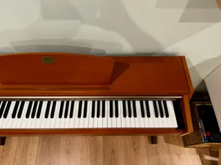 Piano Digital Clavinova Yamaha CLP 220C