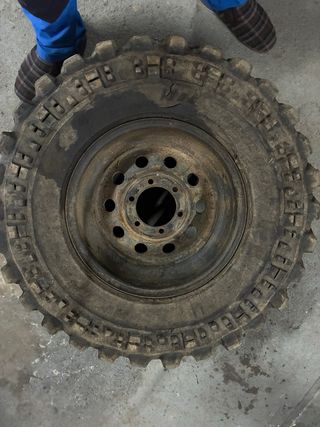 Neumáticos 33 y Llantas Beadlock