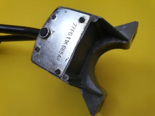 Ford Fiesta 1 serie leva devioluce devio guida 77F