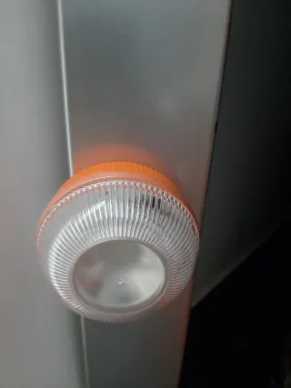 Luz de Emergencia LED con Imán - seguridad en todo