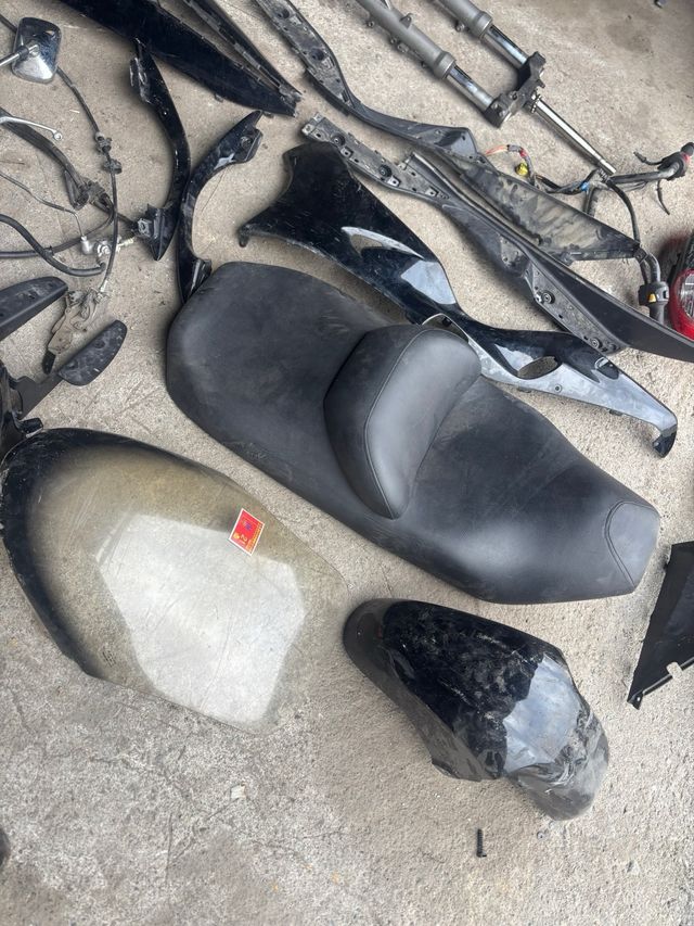 Despiece Suzuki Burgman 250 CC