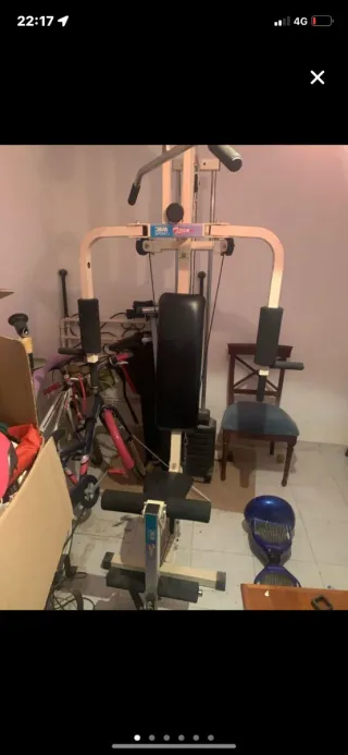 Máquina de ejercicios Titán