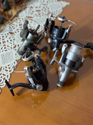 Lote de carretes de pesca