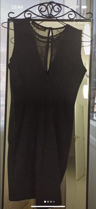 Vestido entallado de Zara