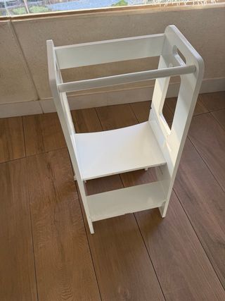 Torre di apprendimento Montessori bianca