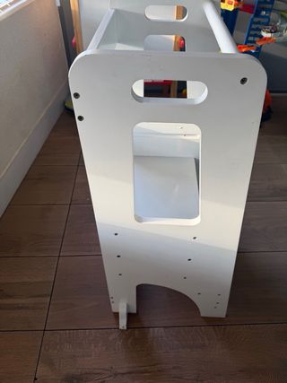 Torre di apprendimento Montessori bianca