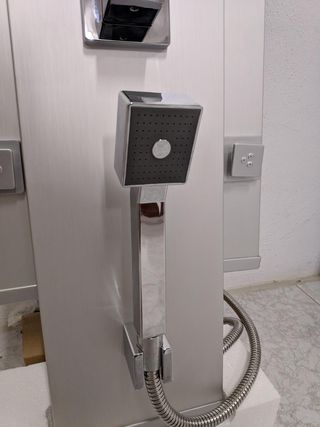 Columna hidromasaje termostatica aluminio mate