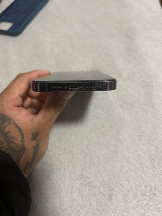 iPhone 14 Pro Max Morado