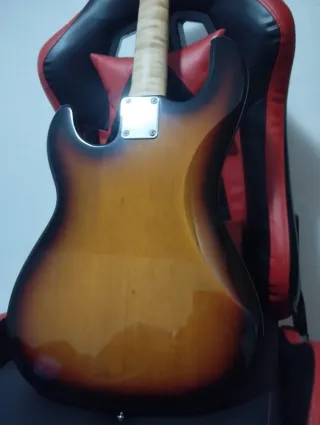 Bajo Eléctrico PJ Sunburst...