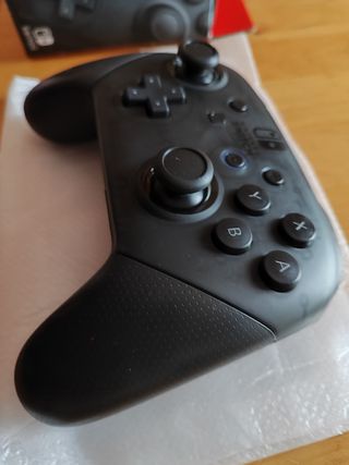 Originale Nintendo Switch Controller Pro - Nuovo