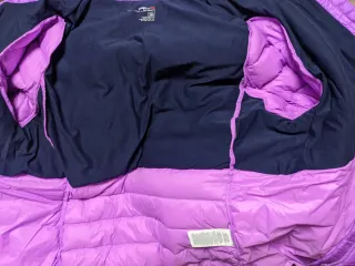 Chaqueta acolchada ligera morada. 100 gramos