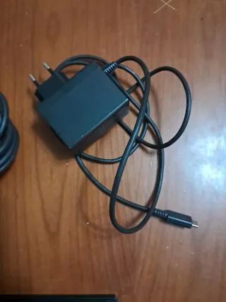 Dock Carga y TV + Cables Originales Switch