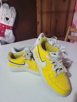 Zapatillas Nike Air Force 1 Amarillas