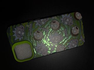 Funda iPhone 15 Rick y Morty