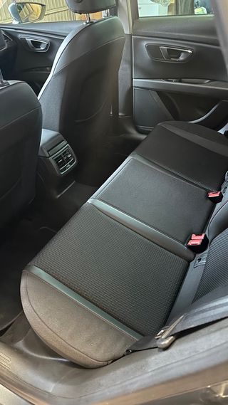 SEAT Leon 2015 (No negociable)