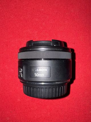 CanonEOS 80D (FotoVide) Lentes 85mm 1.8 y 50mm 1.8