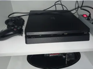 Consola Sony PS4 Negra
