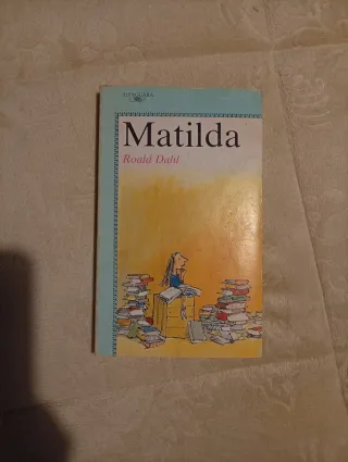 Matilda Roald Dahl en gallego